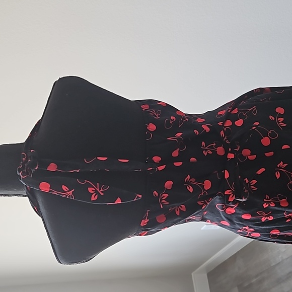 Vintage | Cherry 60s Style 100% Cotton Midi Dress | Womens Medium - Picture 6 of 8